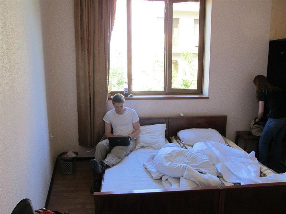 Glide Hostel يريفان المظهر الخارجي الصورة