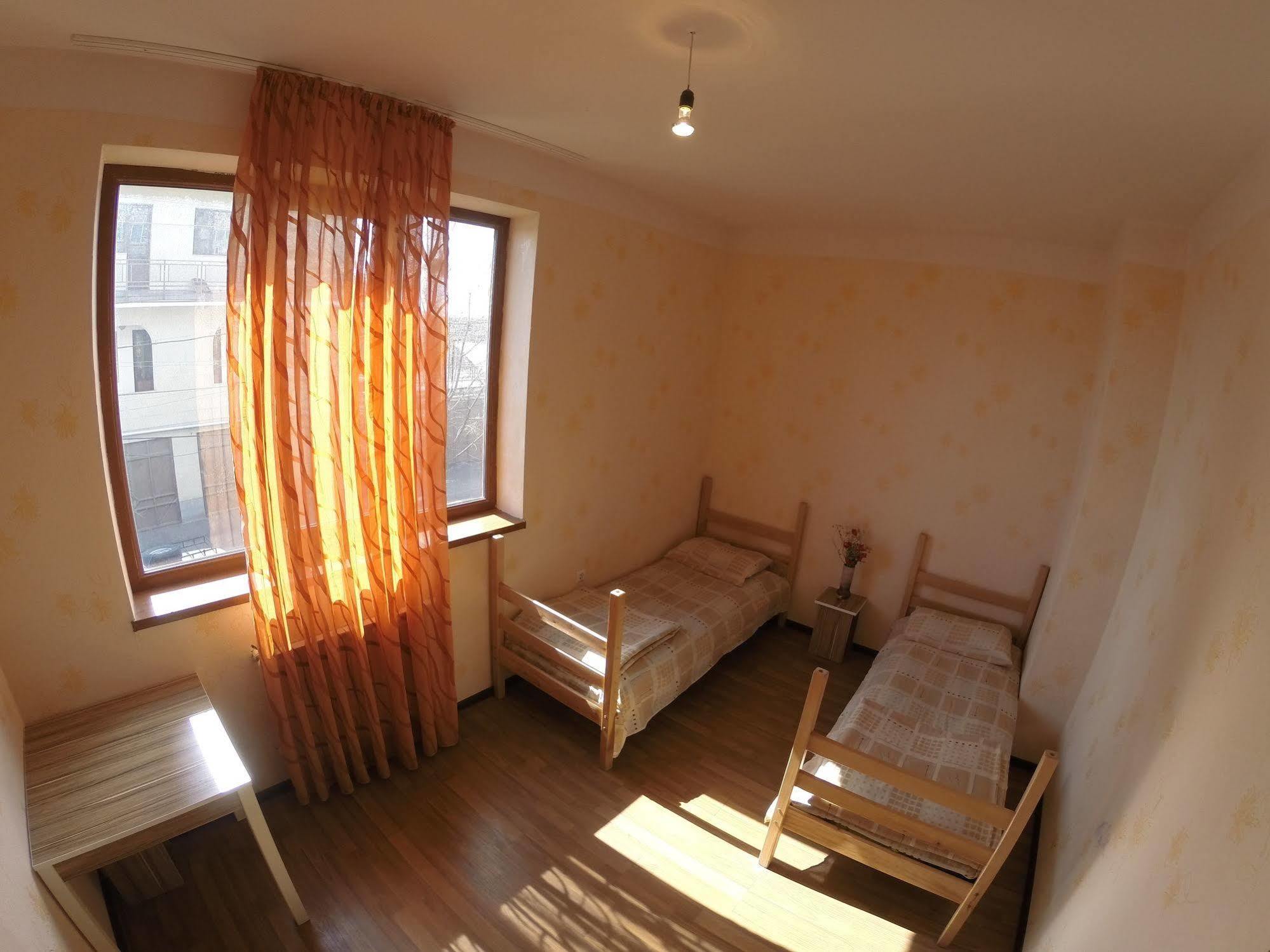 Glide Hostel يريفان المظهر الخارجي الصورة